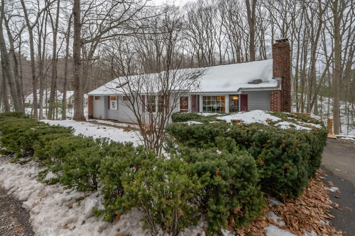 226 Amesbury Road, Kensington, NH 03833 - Image #1