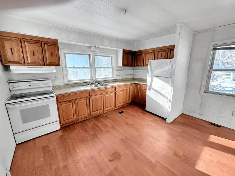 155 Trudeau Road, Bethlehem, NH 03574 - Image #2