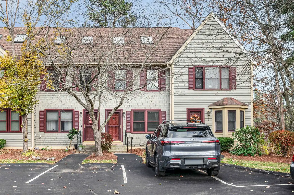 65 Bartemus Trail #462, Nashua, NH 03063 - Image #1