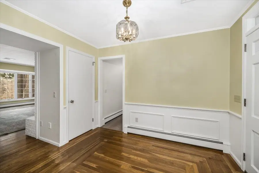 11 Strawberry Hill Road, Bedford, NH 03110 - Image #3