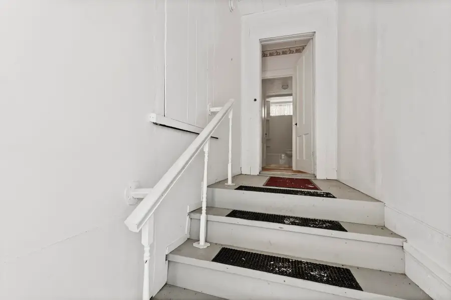 427 Wilson Street, Manchester, NH 03103 - Image #3