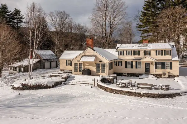 74 Barber Hill Road, Pomfret, VT 05067