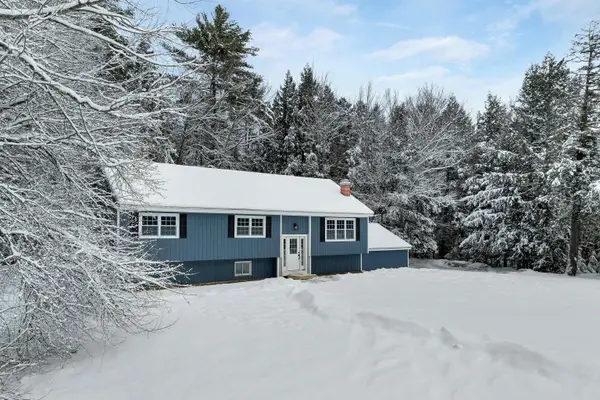 166 Bog Road, Campton, NH 03223