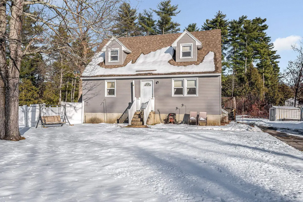 33 iris Drive, Merrimack, NH 03054 - Image #1