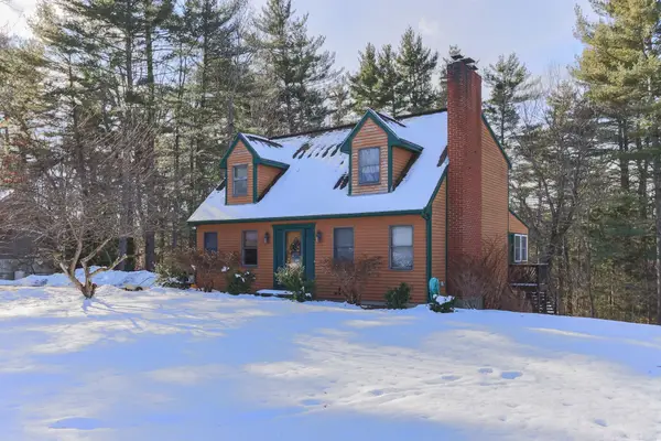 7 Turkey Ridge Road, Newmarket, NH 03857