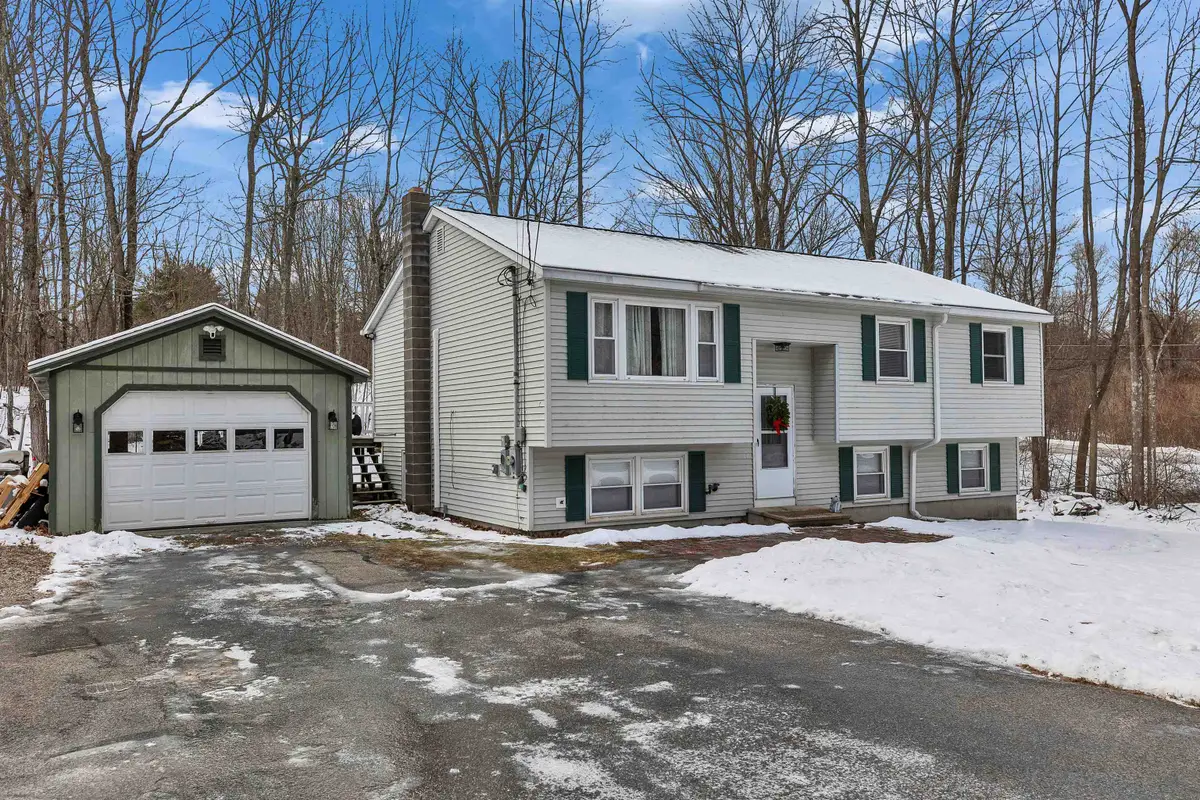 1 Nancy Lane, Raymond, NH 03077 - Image #1