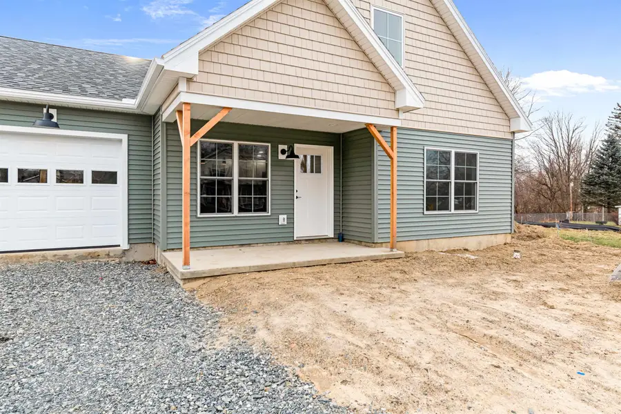 22 Upper Gilman Street #3, Saint Albans, VT 05478 - Image #2