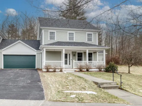 12 Stannard Drive, Essex, VT 05452