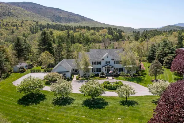 384 Riverbend Drive, Manchester, VT 05254