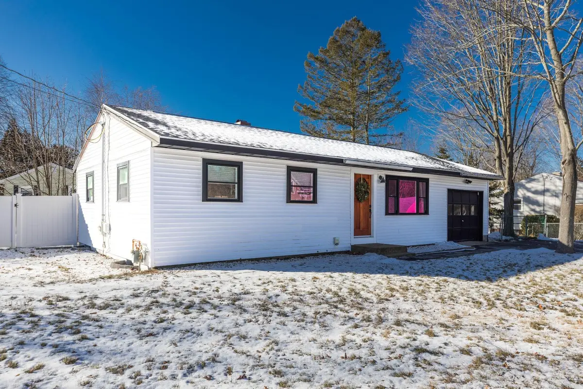 245 Ocean Road, Portsmouth, NH 03801 - Image #1