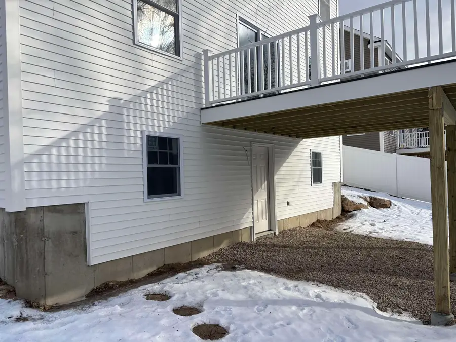 153 garvin Avenue, Manchester, NH 03109 - Image #2