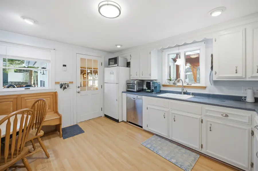 4 Hale Spring Road, Plaistow, NH 03865 - Image #2