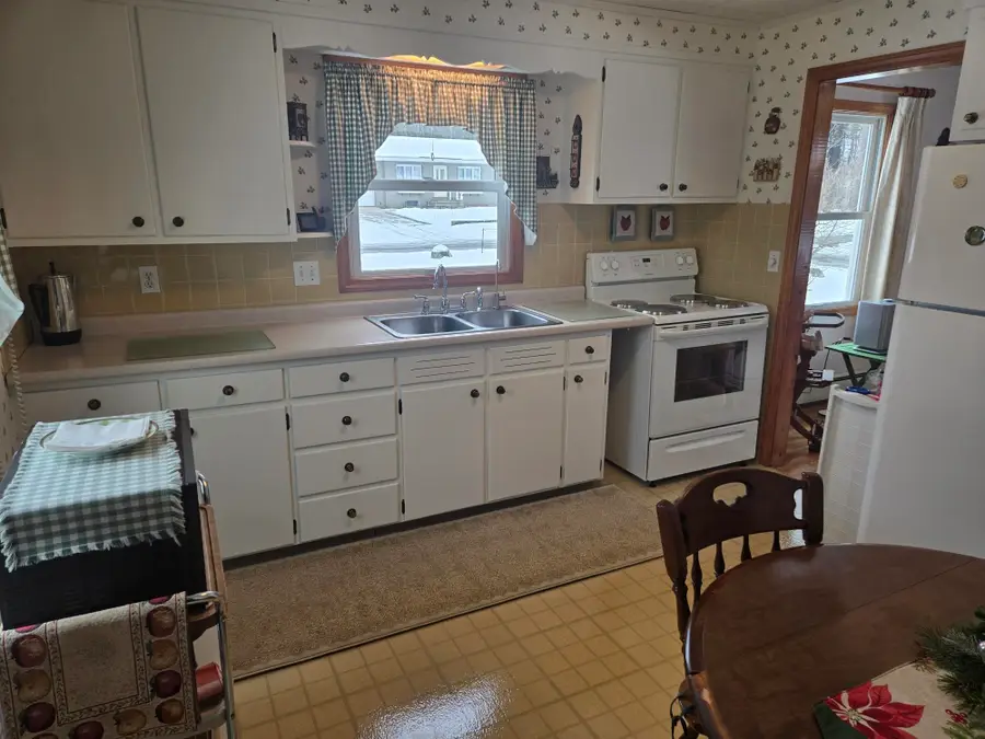 100 Woodland Avenue, Keene, NH 03431 - Image #3