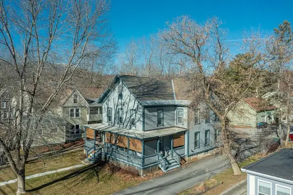 105 Elm Street, Manchester, VT 05255