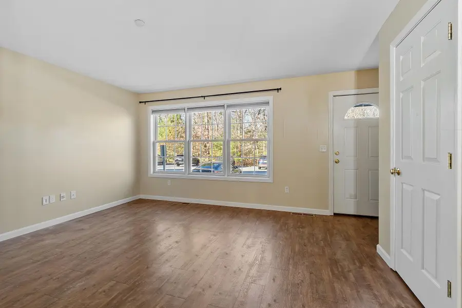 10 Steeple Chase Drive, Hampstead, NH 03841 - Image #3