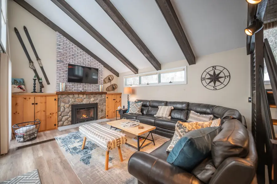 96 Big Bend Loop, Wilmington, VT 05363 - Image #2