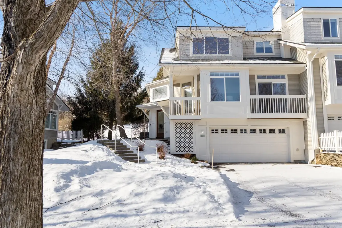 237 Park Road, South Burlington, VT 05403 - Image #1