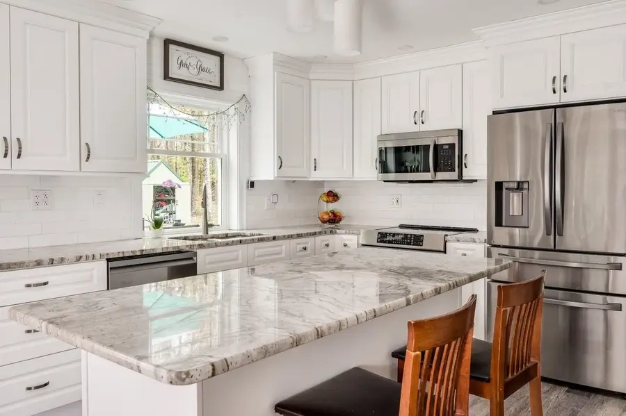 75 Chapman Drive, Rochester, NH 03839 - Image #3