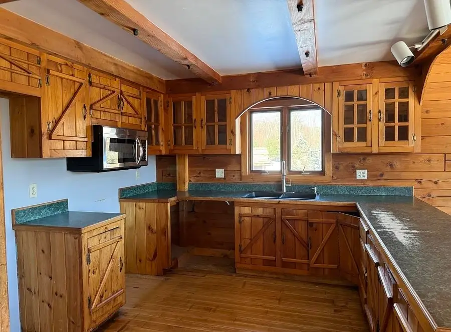 306 Sparrow Drive, Stamford, VT 05352 - Image #3