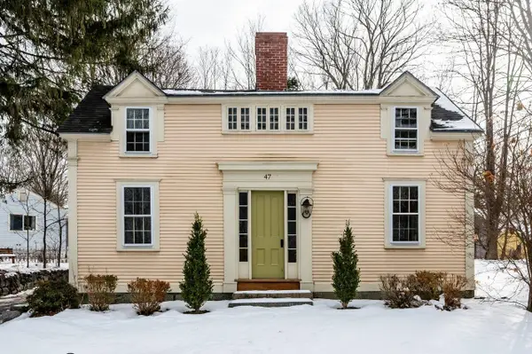 47 Newmarket Road, Durham, NH 03824