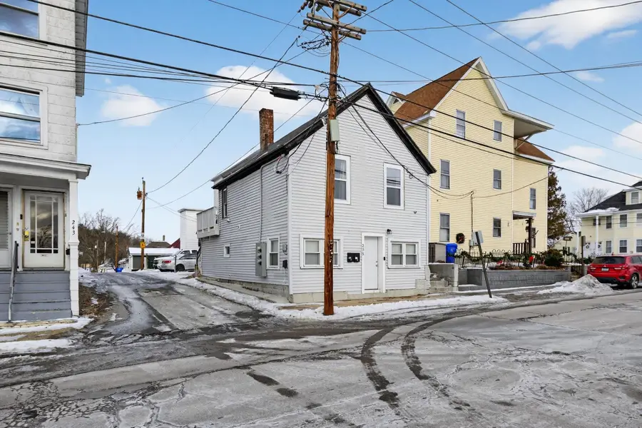 235 Bremer Street, Manchester, NH 03102 - Image #2