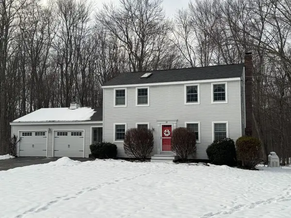 18 Christine Drive, Atkinson, NH 03811