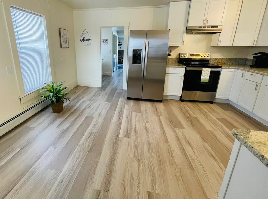 17 Arch Street, Laconia, NH 03246 - Image #3