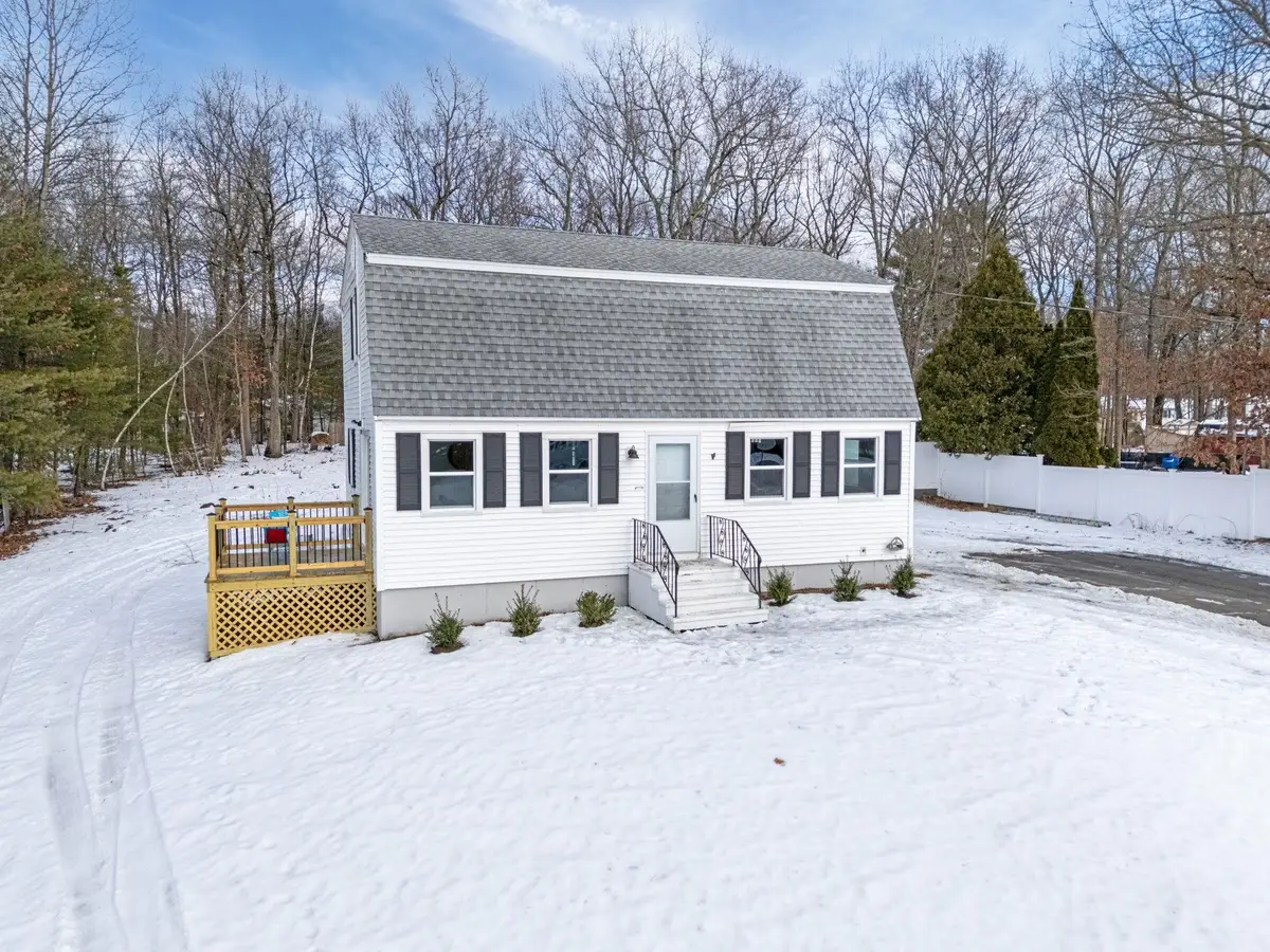 6 Michael Avenue, Derry, NH 03038 - Image #1