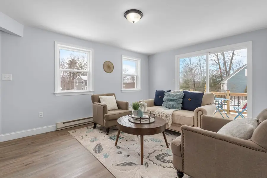 6 Michael Avenue, Derry, NH 03038 - Image #2