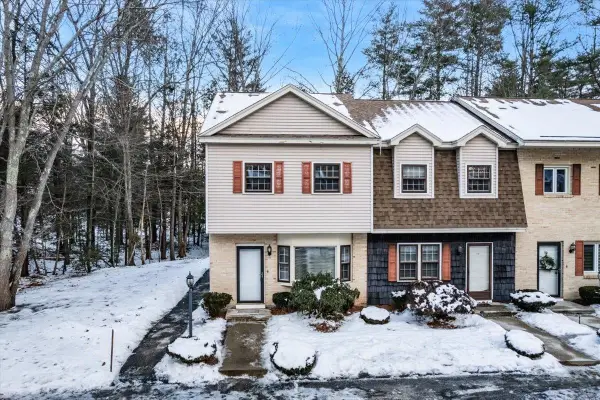 90 Golfview Drive, Manchester, NH 03102
