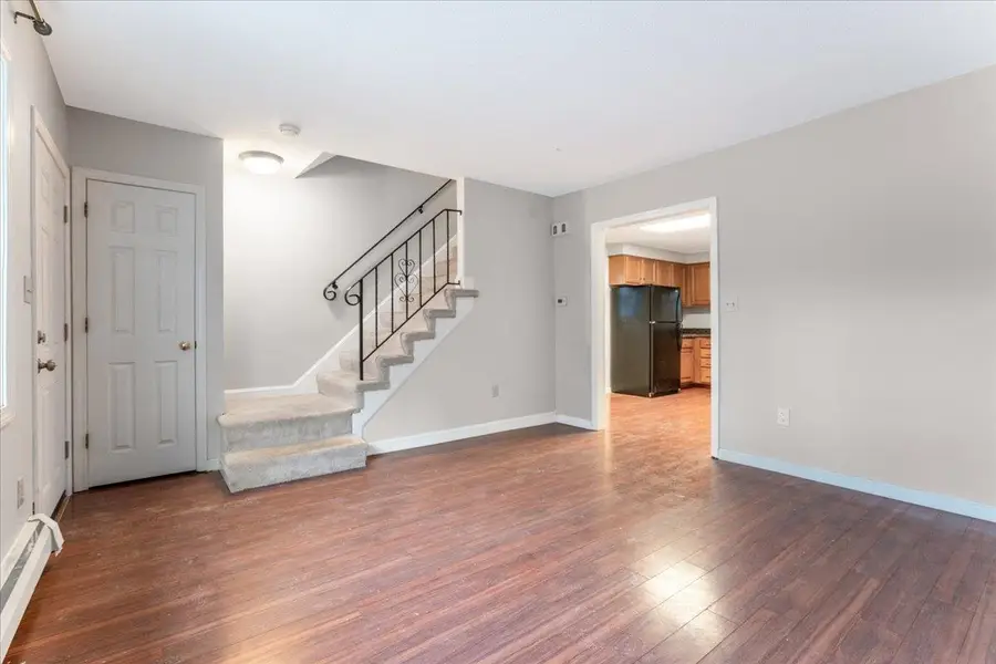 90 Golfview Drive, Manchester, NH 03102 - Image #3