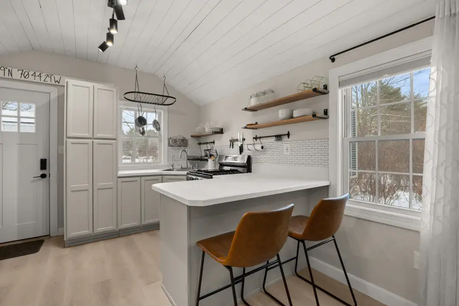 92 Wilson Road, Kittery, ME 03904 - Image #2