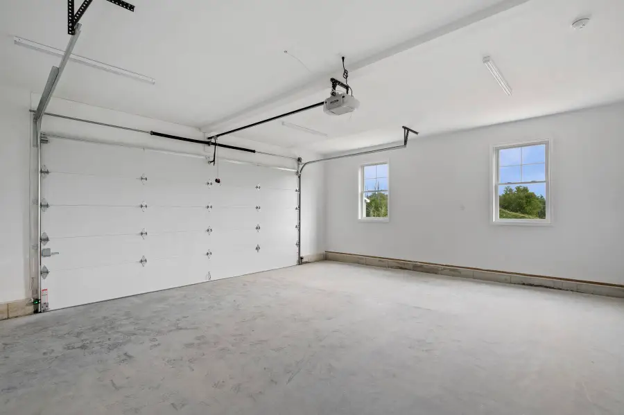 7 Autumn Lane, Raymond, NH 03077 - Image #3