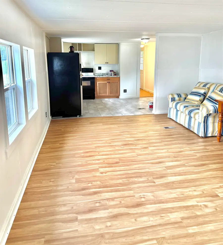 6 Boe Road, Holderness, NH 03245 - Image #3