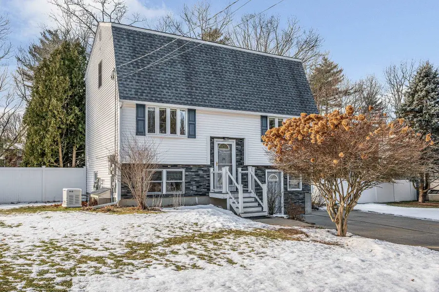 25 Robinhood Road, Nashua, NH 03062 - Image #2