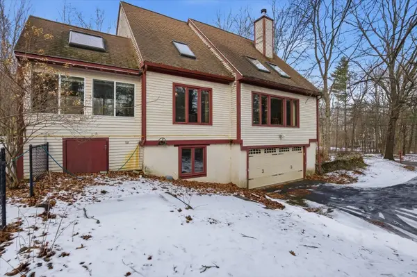 39 Coach Lane, Hampton Falls, NH 03844