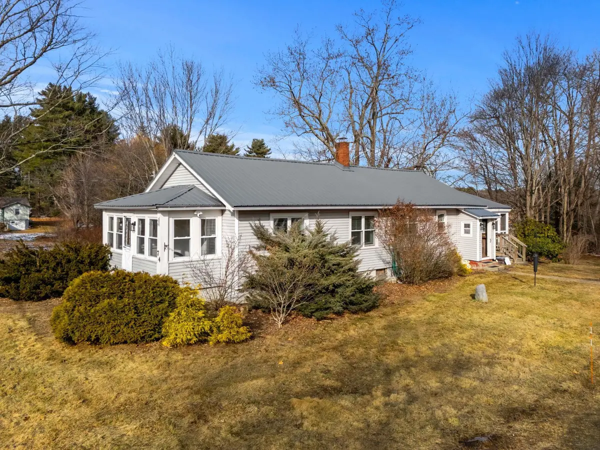 74 College Road, Stratham, NH 03885 - Image #1