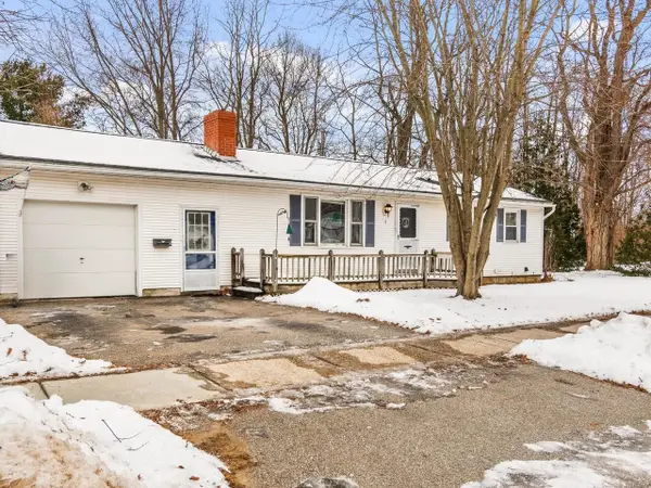 6 Gazo Avenue, Burlington, VT 05408