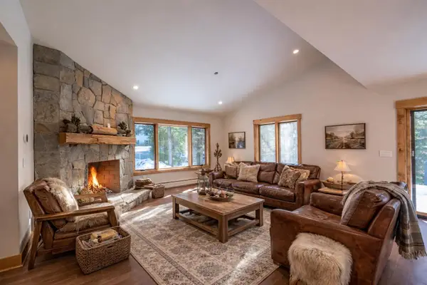 4 Breezy Way, Dover, VT 05356