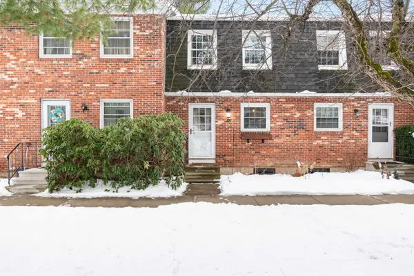 7 Sugartree Lane #A8, Essex Junction, VT 05452