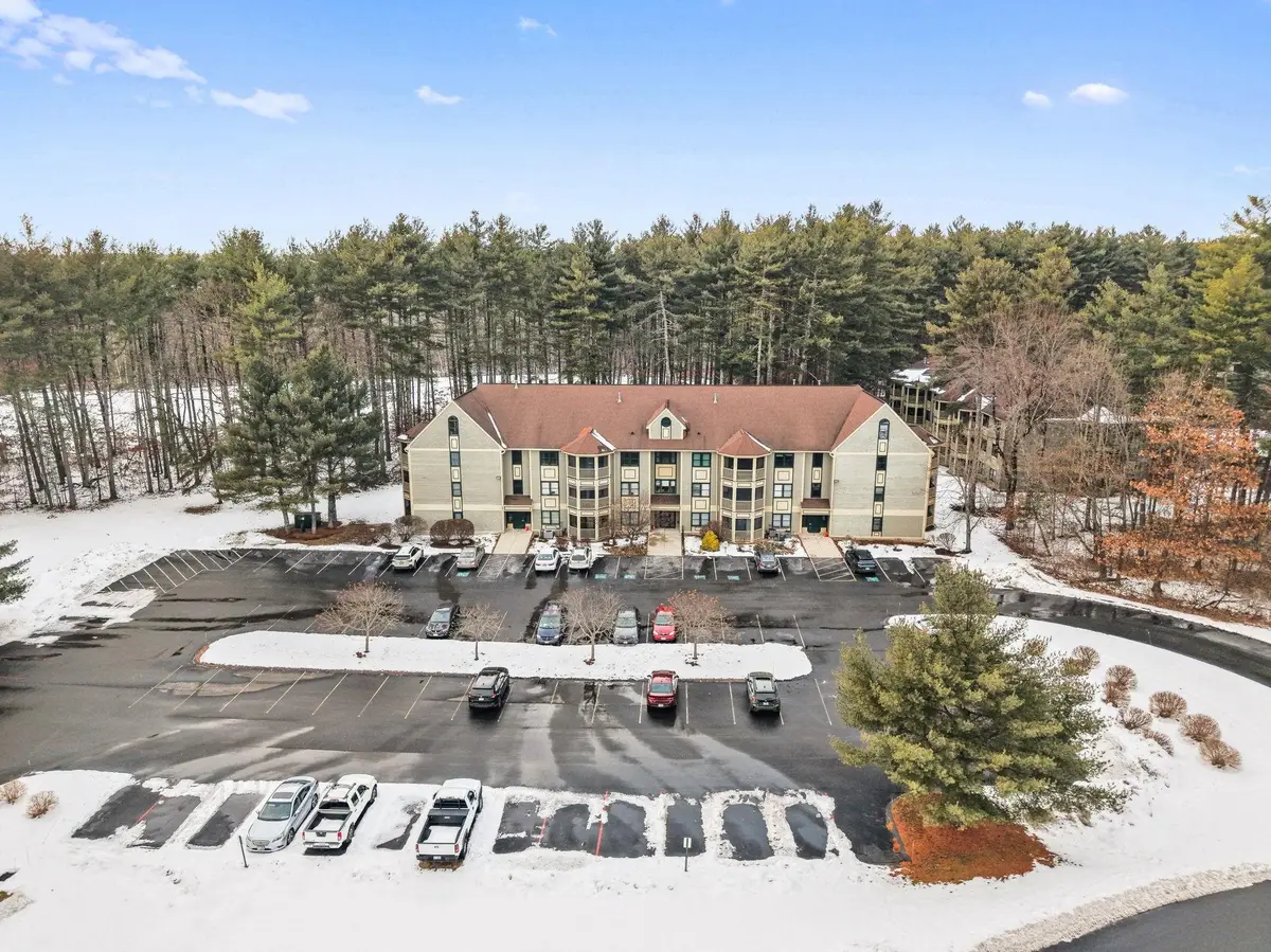 3 Mayfair Lane #207, Nashua, NH 03063 - Image #1