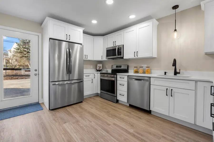 51 River Front Drive #3, Manchester, NH 03102 - Image #3