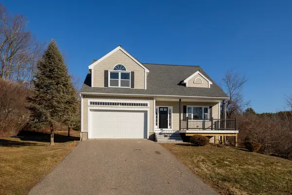 26 Moffat Street, Portsmouth, NH 03801