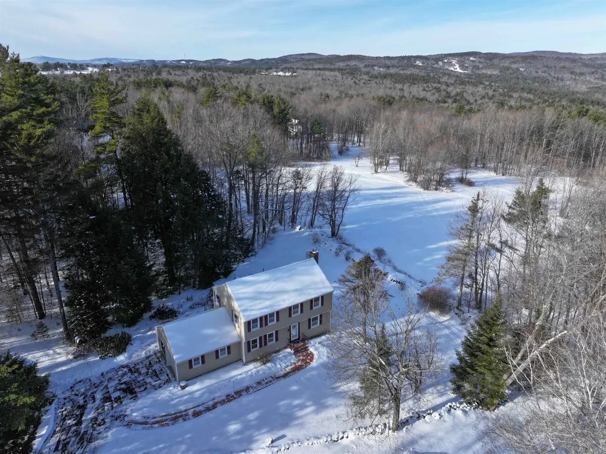 33 Dogwood Lane, New London, NH 03257 - Image #1