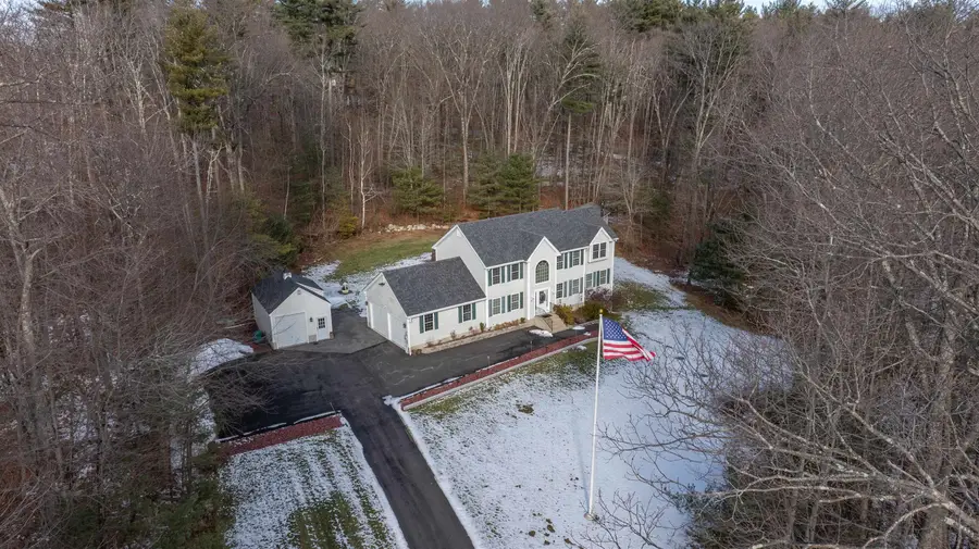 43 Lampton Drive, Derry Town, NH 03308 - Image #2