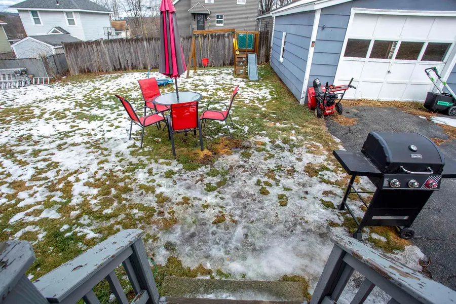 15 Whitten Street, Allenstown, NH 03275 - Image #3