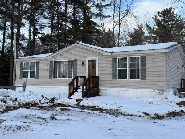 16 Hodsdon Shore Road, Ossipee, NH 03814