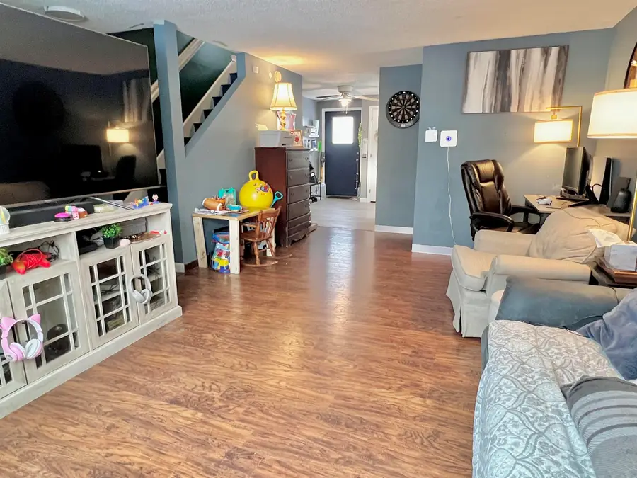 206 Calef Road, Manchester, NH 03103 - Image #3