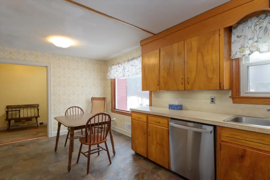 780 Chandler Road, Wilder, VT 05001 - Image #3