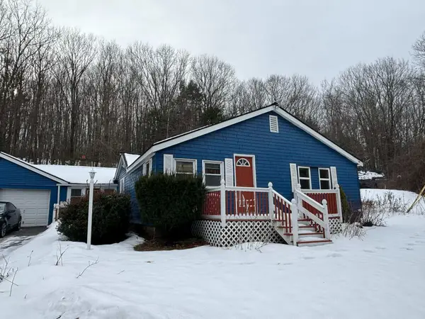 257 Exeter Road, Epping, NH 03042